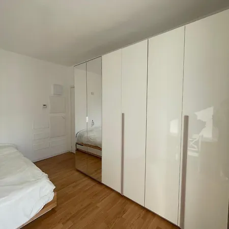 La Casa Di Miri * Milan